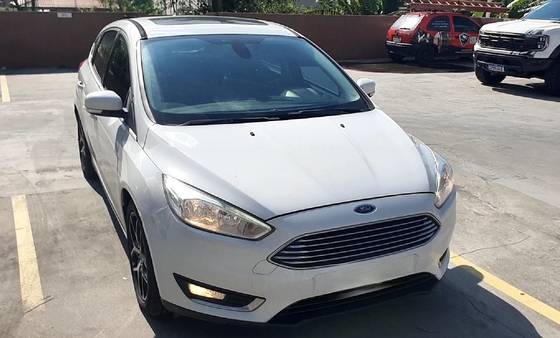 FORD FOCUS 2.0 TITANIUM 16V FLEX 4P POWERSHIFT FORD FOCUS 2.0 TITANIUM 16V FLEX 4P POWERSHIFT